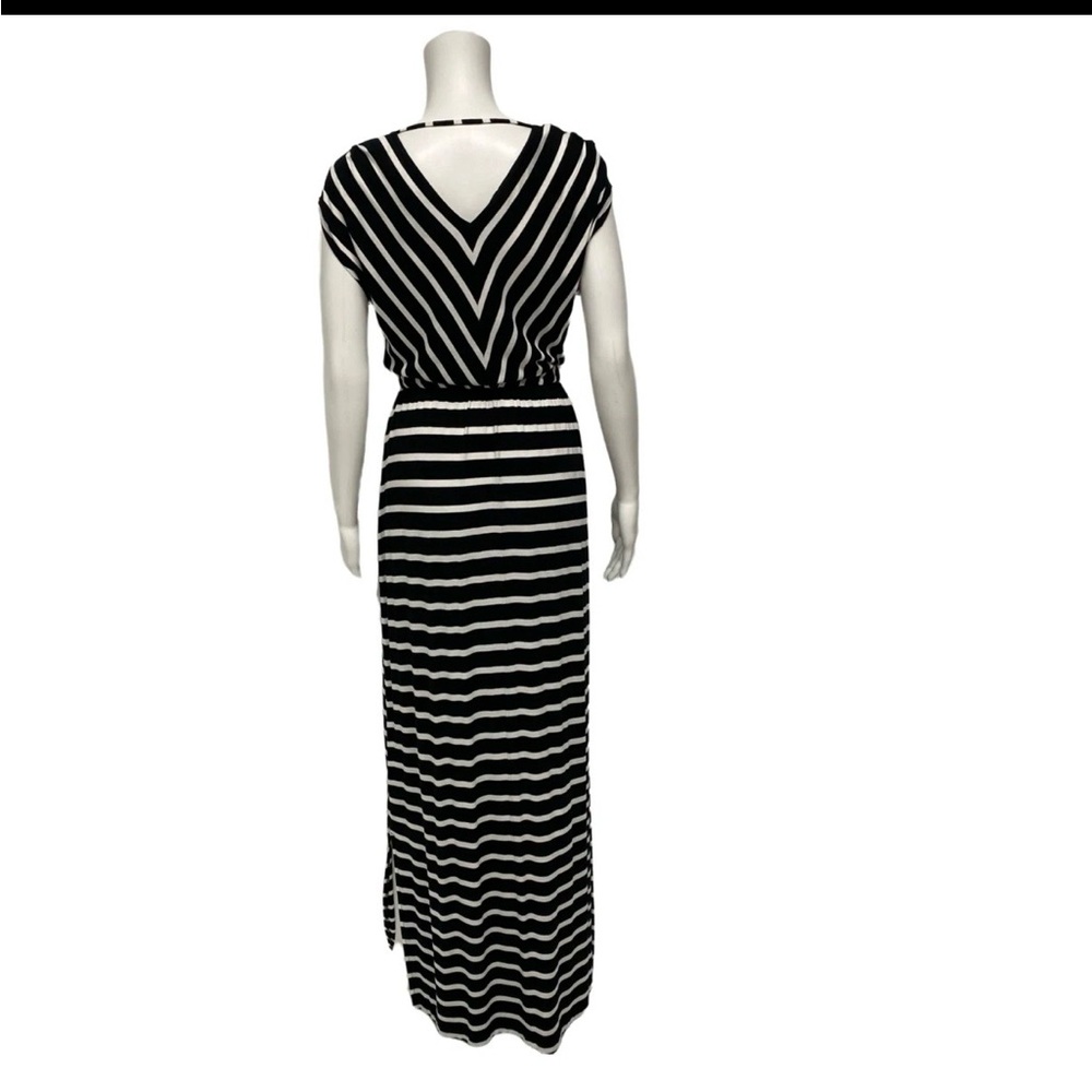 Mossimo Classic Black & White Striped Maxi Dress V-Neck Stretchy Full Length - Picture 2 of 5